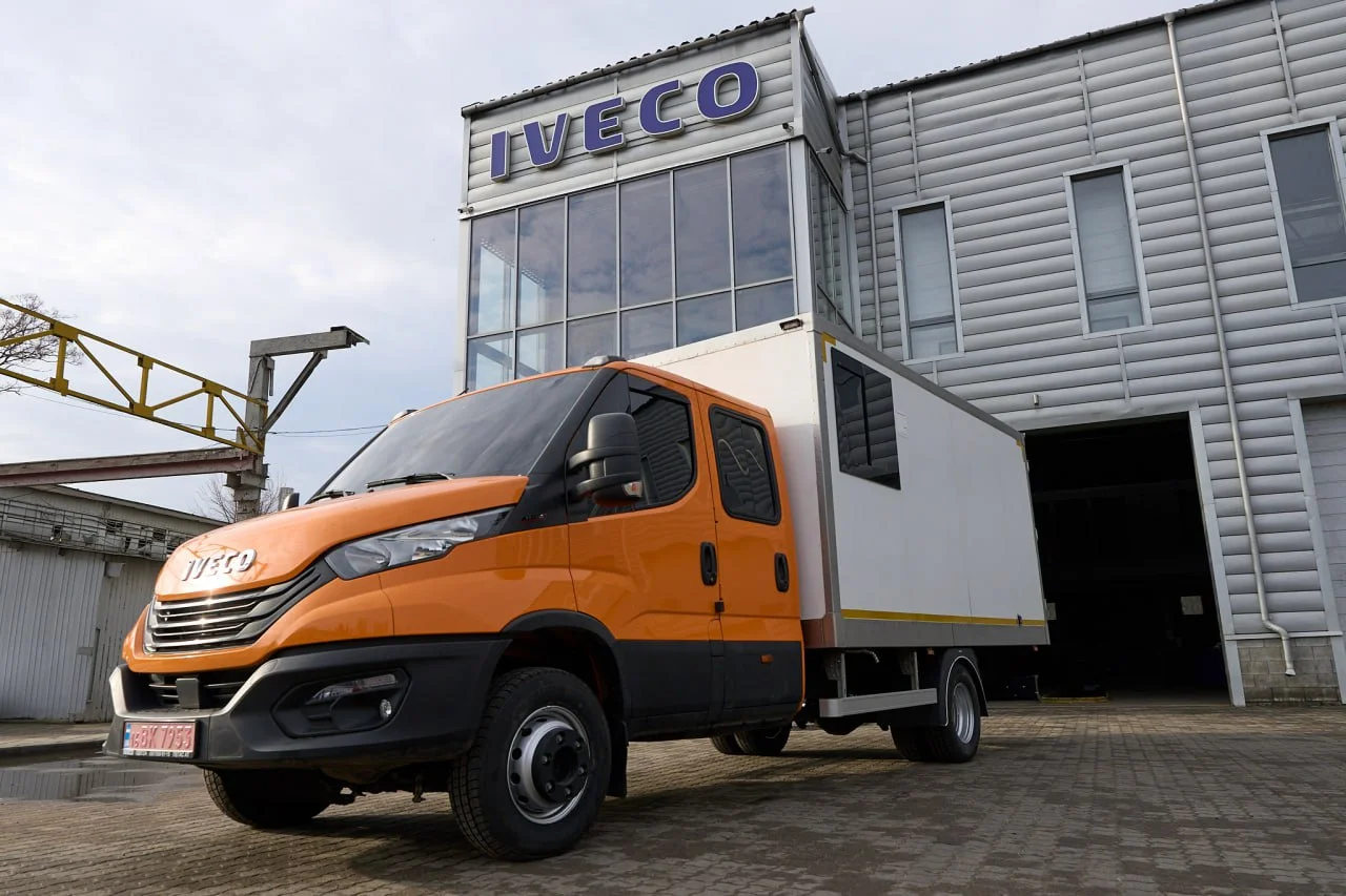 Daily 60C16H3.0 D Майстерня на колесах