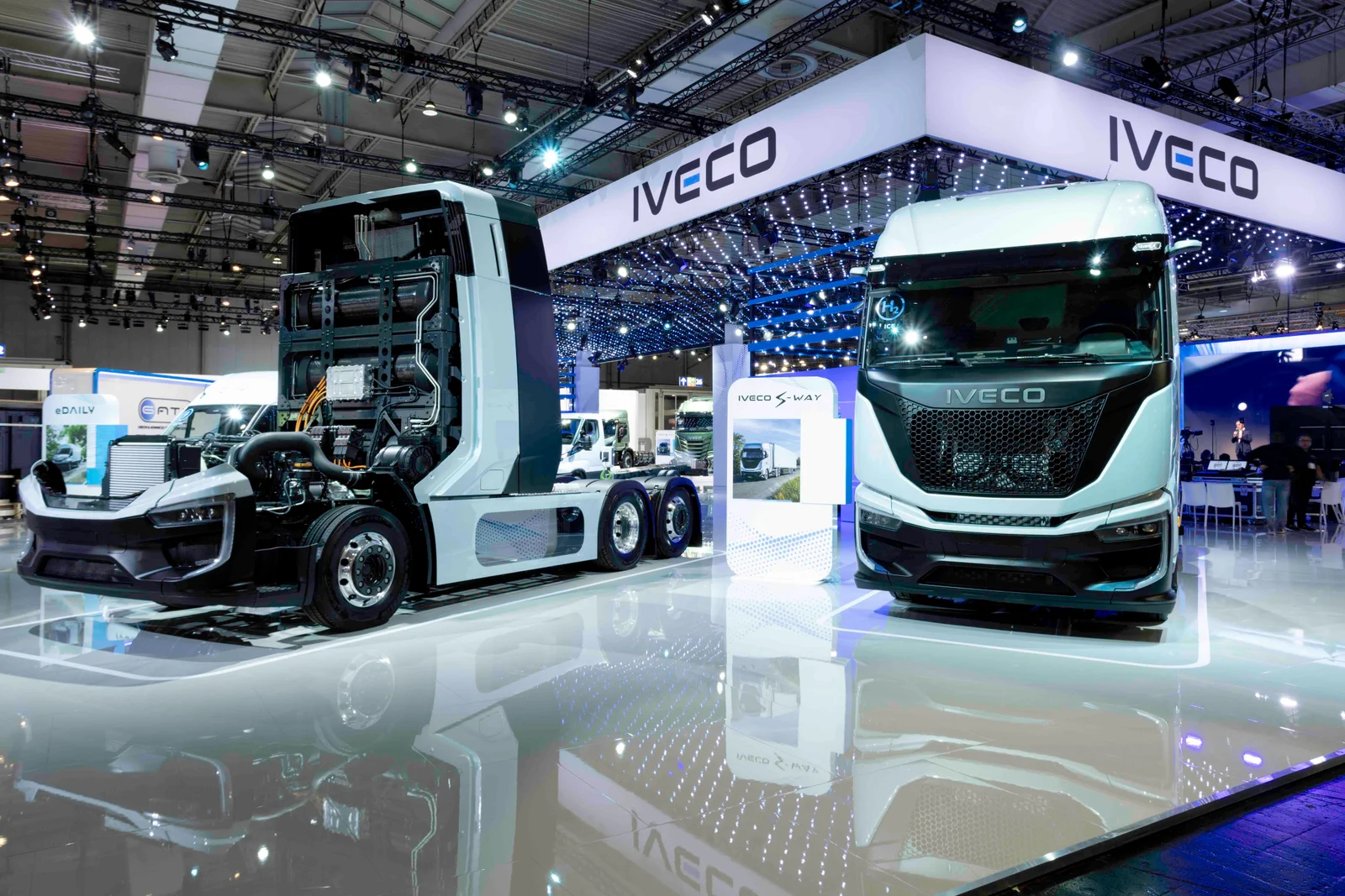 IVECO на IAA Transportation 2024: Інновації та багатопаливні рішення для майбутнього без викидів CO2