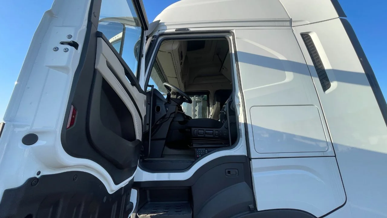 IVECO S-WAY AS440S46T/P (Сідловий тягач, Євро 6)
