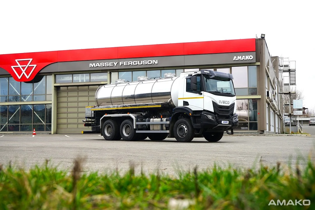 IVECO T-WAY AD380T46 H (Цистерна для води 12м3)