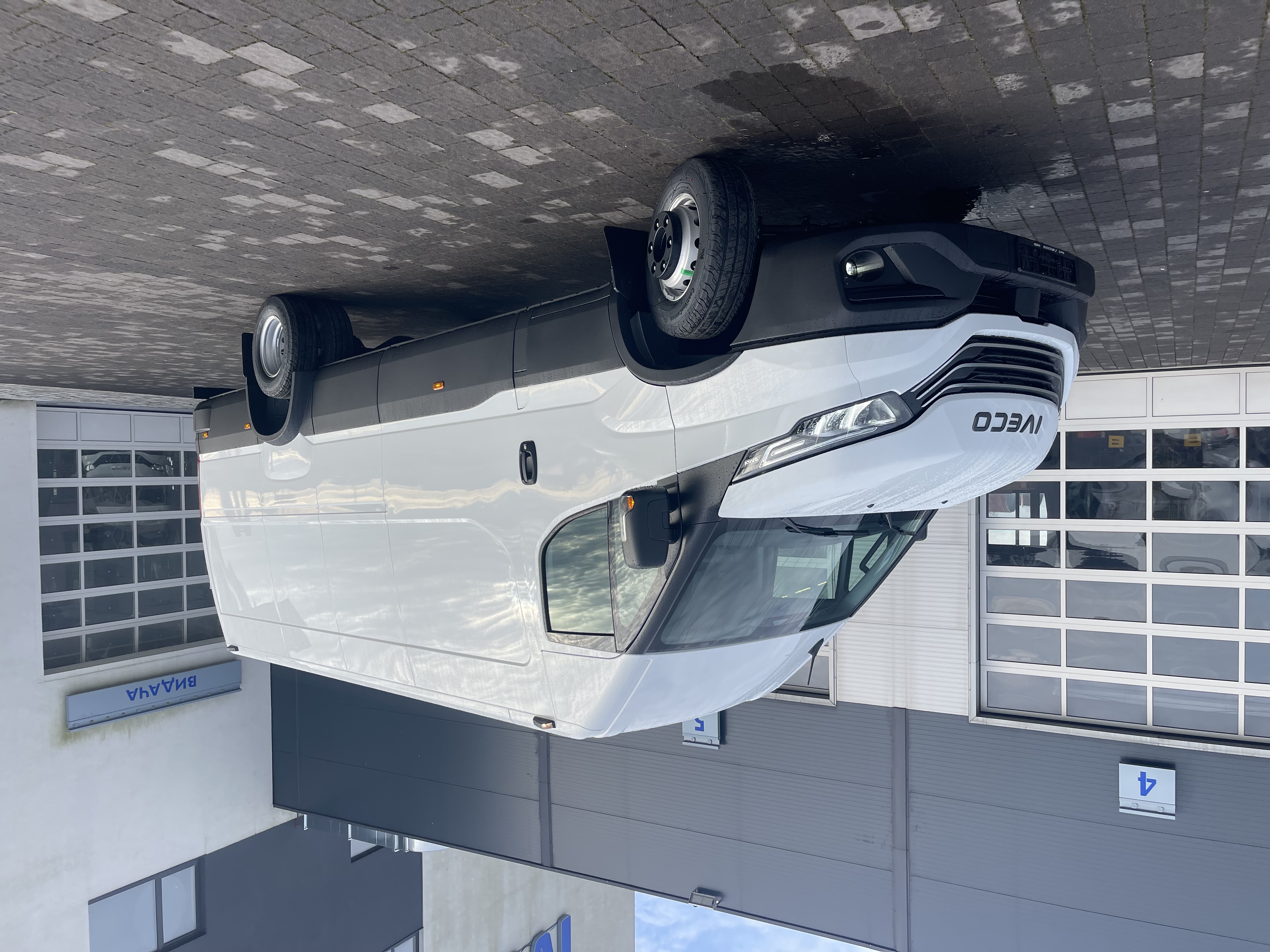 IVECO DAILY 70C18HA8 V