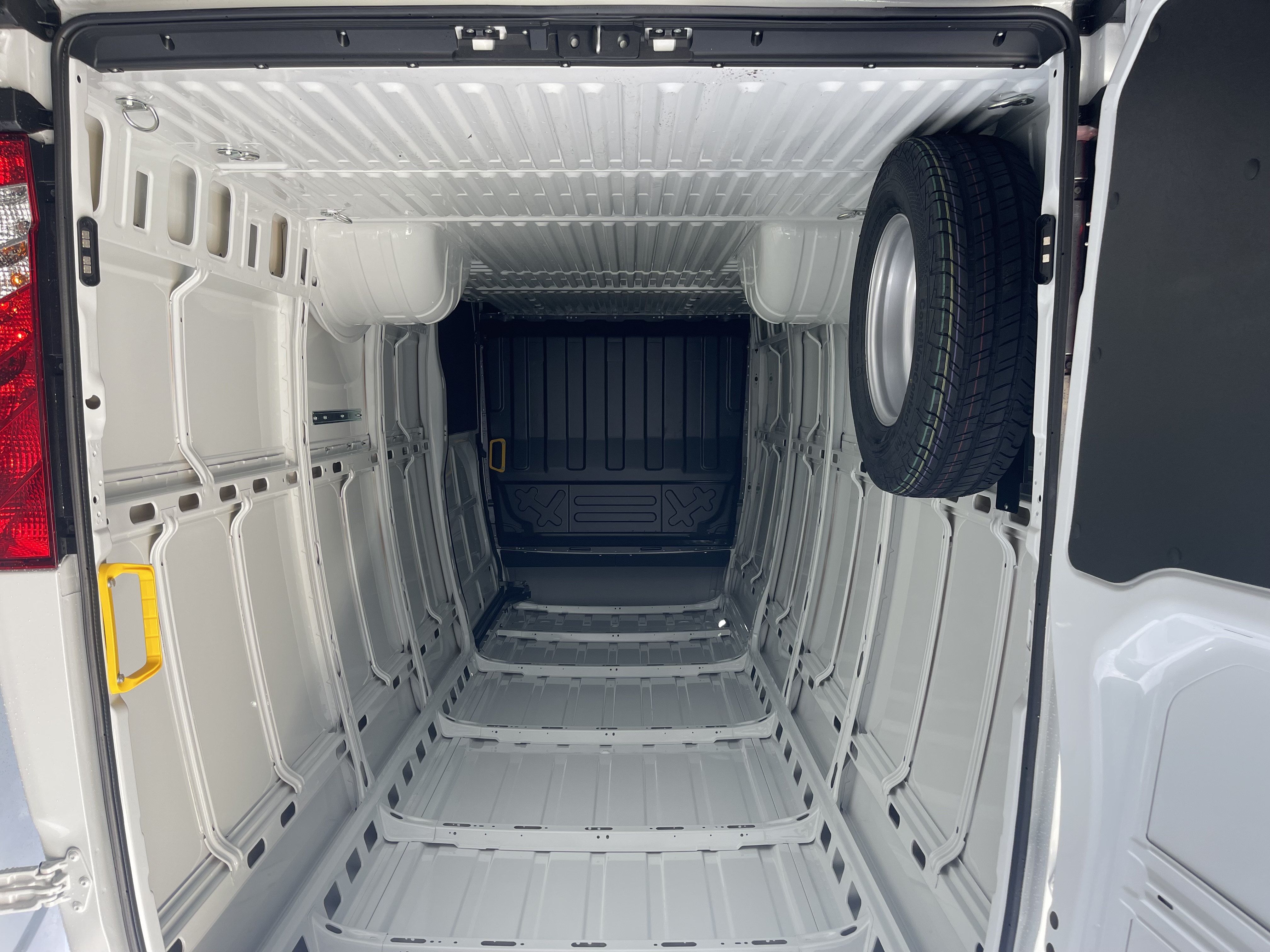 IVECO DAILY 70C18HA8 V