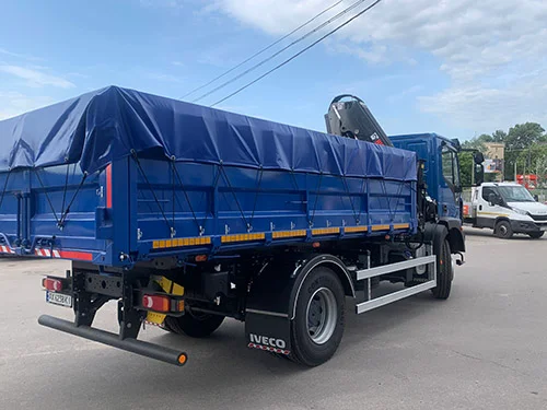 Кран-маніпулятор з бортовою платформою на базі повнопривідного 4х4 IVECO Eurocargo ML150